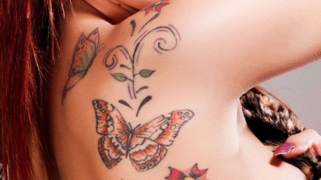 A cor da tatuagem influencia na remoção